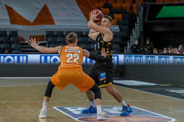 人荣誉的复 人荣誉的复