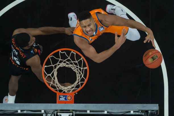 使得张之臻 使得张之臻