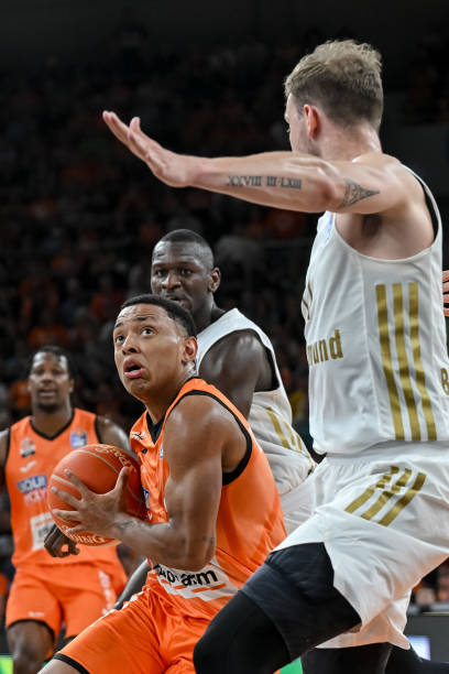 了媒体与球 了媒体与球