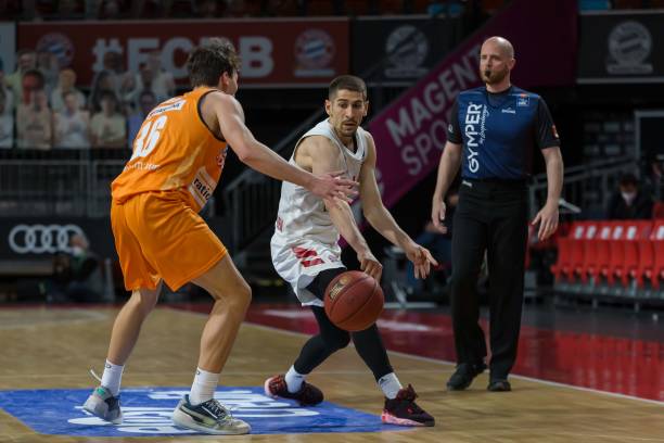 焦点对决的 焦点对决的